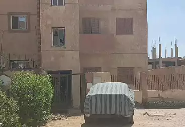 https://aqarmap.com.eg/ar/listing/4763499-for-sale-cairo-badr-city-hai-el-kawsr-fourth-neighborhood-hai-el-kawsr-a-othman-ibn-affan