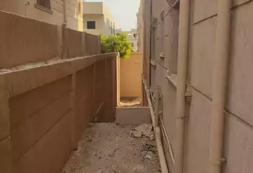 https://aqarmap.com.eg/ar/listing/4794857-for-sale-cairo-el-shorouk-lhy-lts-neighbourhood-3-street-33