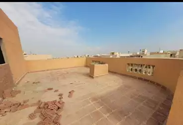 Roof For sale in Abdallah El Nadim St.