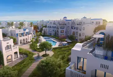 Palace view lake and golf for sale in Marassi verona north coast