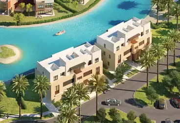 Palace view lake and golf for sale in Marassi verona north coast