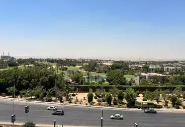 Luxury Apartment 270 m2 for Sale in New Cairo, Stunning View of Katameya Heights