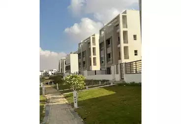 https://aqarmap.com.eg/ar/listing/4936267-for-sale-cairo-new-cairo-compounds-hyde-park-centre-ville-hyde-park