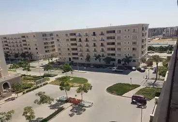 https://aqarmap.com.eg/ar/listing/4943034-for-sale-cairo-new-cairo-compounds-hyde-park-centre-ville-hyde-park