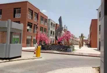 https://aqarmap.com.eg/ar/listing/4972323-for-sale-cairo-el-sheikh-zayed-city-compounds-the-courtyard-mall-dorra