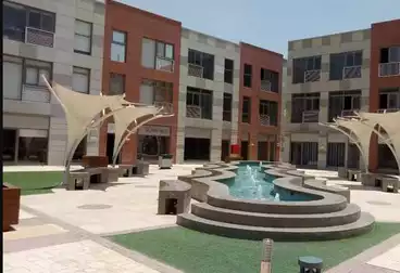 https://aqarmap.com.eg/ar/listing/4972486-for-sale-cairo-el-sheikh-zayed-city-compounds-the-courtyard-mall-dorra