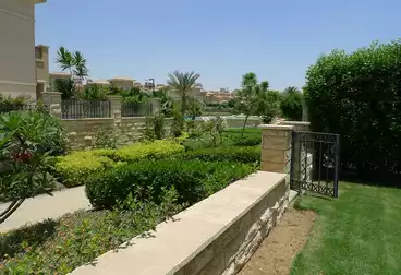 Separate Villa For sale in Stone Park Compound - Roaya