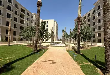 https://aqarmap.com.eg/ar/listing/4988399-for-sale-cairo-el-sheikh-zayed-city-compounds-kmbwnd-fyldj-wyst-dr-llttwyr