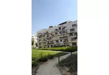 https://aqarmap.com.eg/en/listing/5013697-for-sale-cairo-new-cairo-compounds-villette-vy-ryzydns-villette