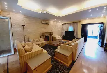 Separate Villa For rent in طريق الواحات