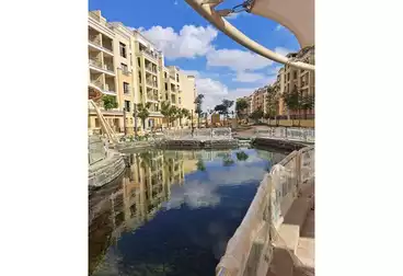 ستوديو للبيع بروف خاص بمقدم  550 الف بجانب palm hills