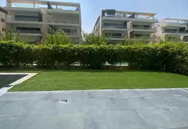 Apartment with Garden & swimming pool For rent in Lake View Residence - El Hazek