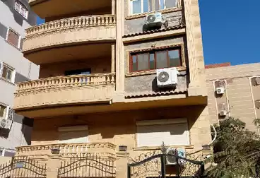 Apartments For sale in Divided from El Kafrawei St.