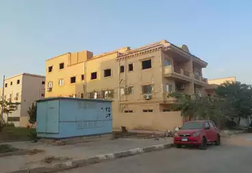 للبيع بمدينة الشروق