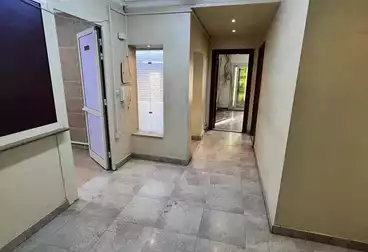 Administrative For rent in Makram Ebeid St.