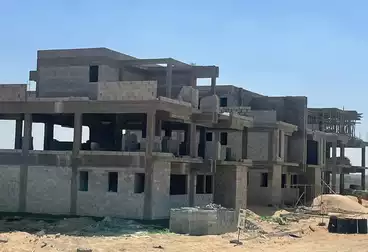 Twin House For sale in V Levels Compound - Dunes