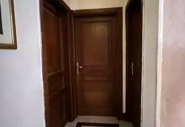 Apartment  for sale 185m  Mokkatam  (AL - Hadaba Alolya ) - Prime location 