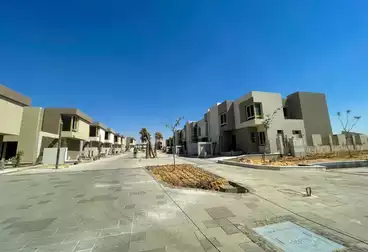 https://aqarmap.com.eg/en/listing/5089377-for-sale-cairo-6th-of-october-hadaeq-october-kmbwnd-fy-hdyq-ktwbr-badya-compound-palm-hills