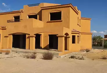 Separate Villa For sale in Wadi Al Nakhil