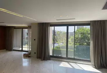 Chic apartment for rent in Silver Palm compound beside waterway