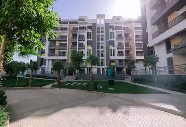 https://aqarmap.com.eg/ar/listing/5101663-for-sale-cairo-new-cairo-compounds-the-icon-gardens-compound-style-home