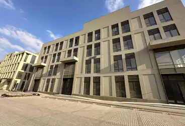 building 2700m for rent in District 5- New Cairo