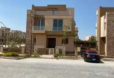 Separate Villa For sale in Rayos Compound 