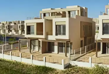 Townhouse corner For Sale Prime Location Facing North Palm Hills New Cairo