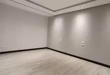 Apartments For sale - 4 rooms - floor 18