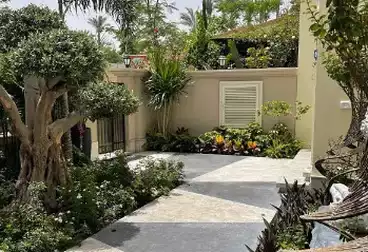 فيلا منفصلة للبيع - 5 غرف