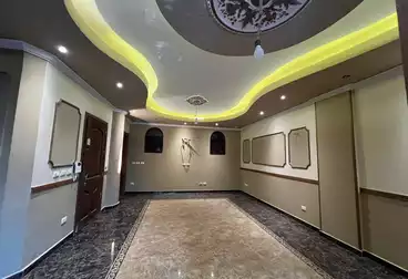 Apartments For sale - 3 rooms - floor 1