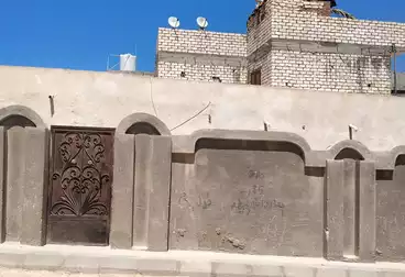 منزل / بيت للبيع - 2 غرف