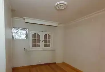 Apartments For sale - 3 rooms - floor 4