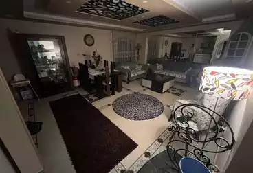 Apartments For sale - 3 rooms - floor 1