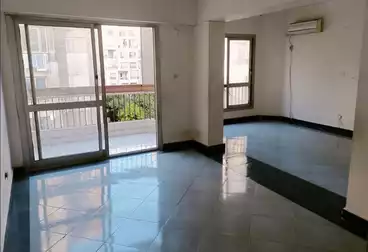 شقق للإيجار - 2 غرف - بالدور 1