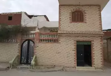 House / Home For sale - 3 rooms