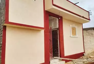 House / Home For sale - 3 rooms