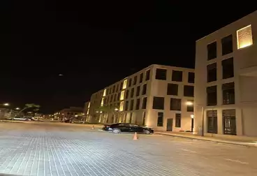 إداري للإيجار - 2 غرف - بالدور 3