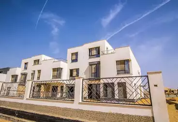 Town House For sale - 4 rooms
