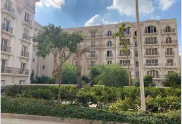Apartment with Garden For sale - 2 rooms - floor 1