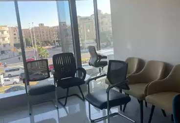 إداري للإيجار - 2 غرف - بالدور 2