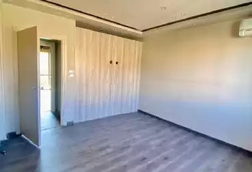 undefined undefined - 2 rooms - floor 2