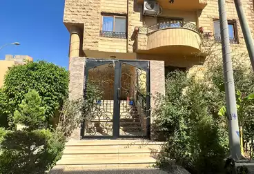 Separate Villa For sale - 5 rooms