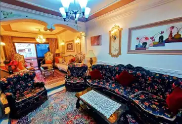 Apartments For sale - 3 rooms - floor 8