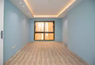 Apartments For sale - 3 rooms - floor 5