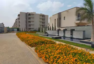 Apartment with Garden For sale - 3 rooms - floor 0
