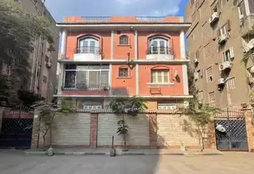 House / Home For sale - 3 rooms