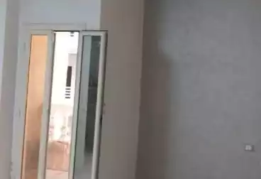 Apartments For rent - 3 rooms - floor 4