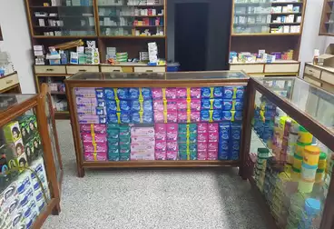 صيدليات للبيع