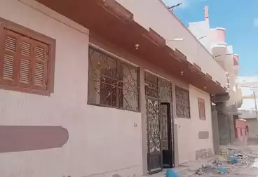 Building For sale - 3 rooms